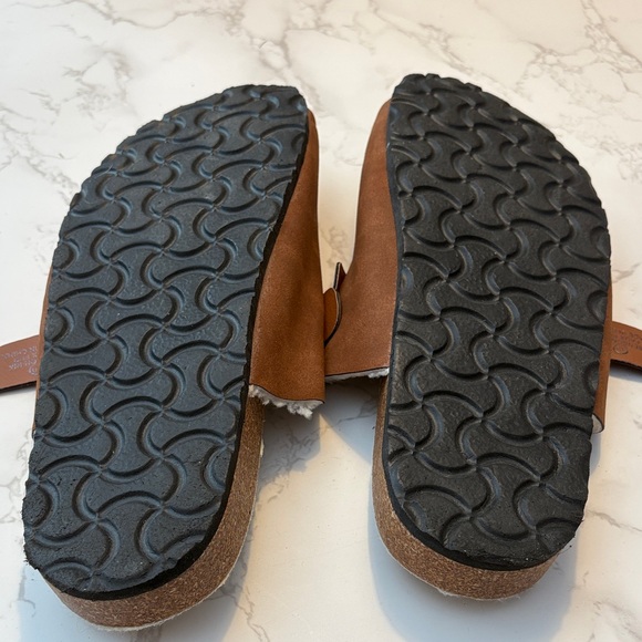 Nicole Miller like new Women’s brown Slip-On Clog with Shearling Lining size 10 - Picture 10 of 10